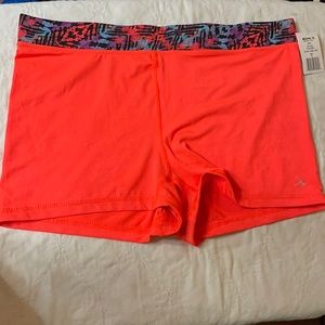 Kandy karma shorts size XL. new with tags